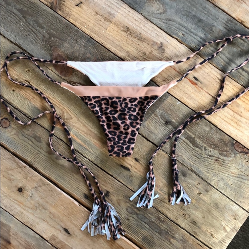 Acacia “Niihau” animal bikini bottom -Size: M